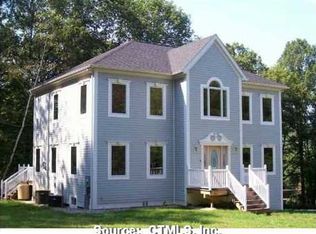 67 Wrights Crossing Rd, Pomfret Center, CT 06259