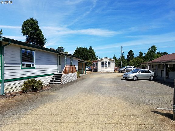 4th image of 22212 Pacific Way