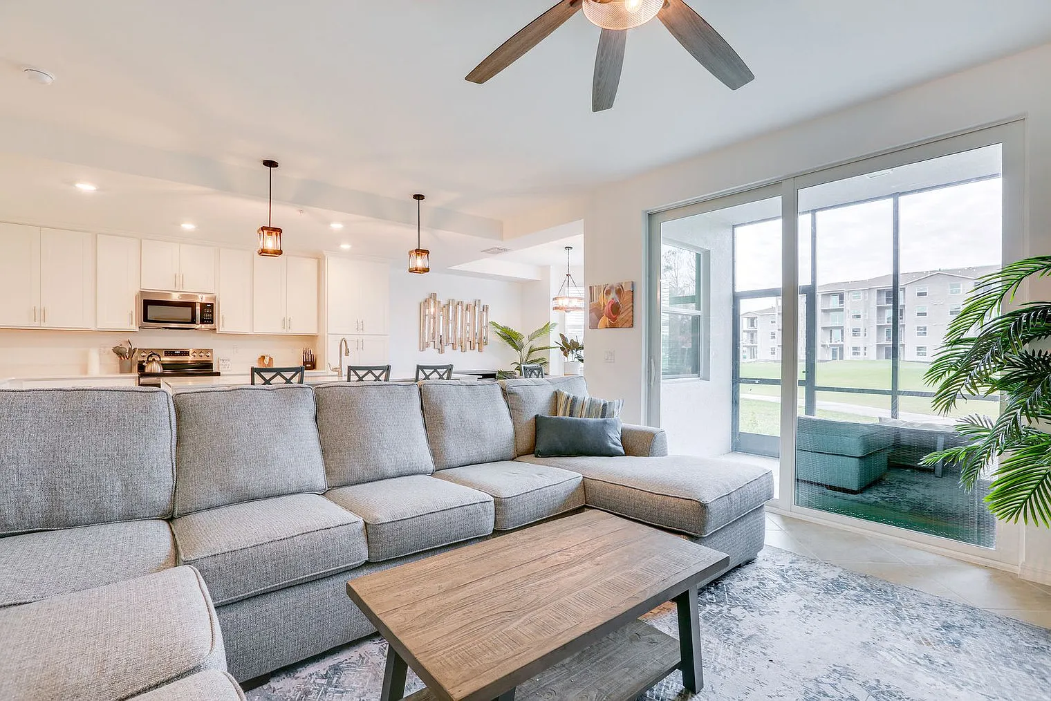 2 bed, 2.0 bath, 1194 sqft, $3,628 — Photo 1