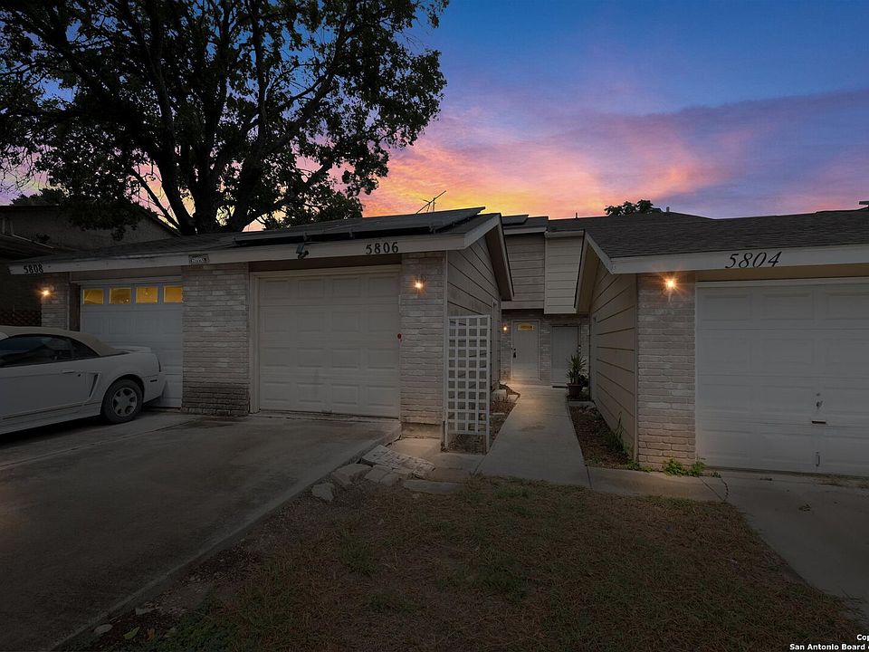 fairytaleです Skechers Kids' Princess Wishes Shoes - Multi – Lenny's Shoe