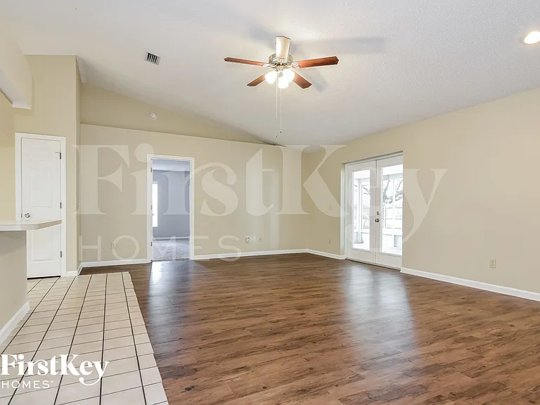3818 Forest Park Pl — Photo 3