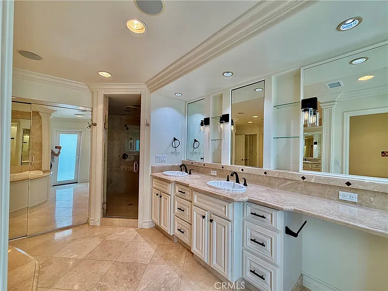 363 Newport Glen Ct — Photo 31