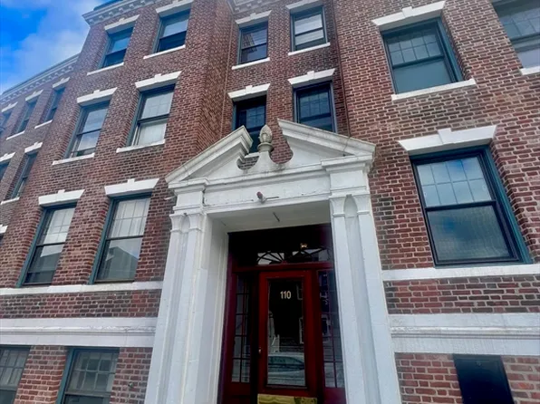110 Lanark Rd APT 15, Brighton, MA 02135