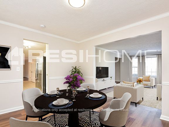 3rd image of 2260 Harmony Lakes Cir