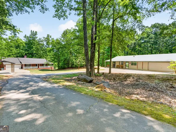 1697 Millers Mill Rd, Stockbridge, GA 30281