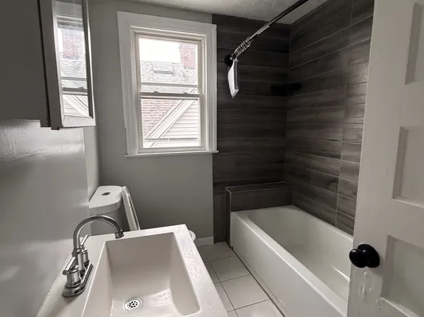 63 Ellsworth Ave #3, New Haven, CT 06511