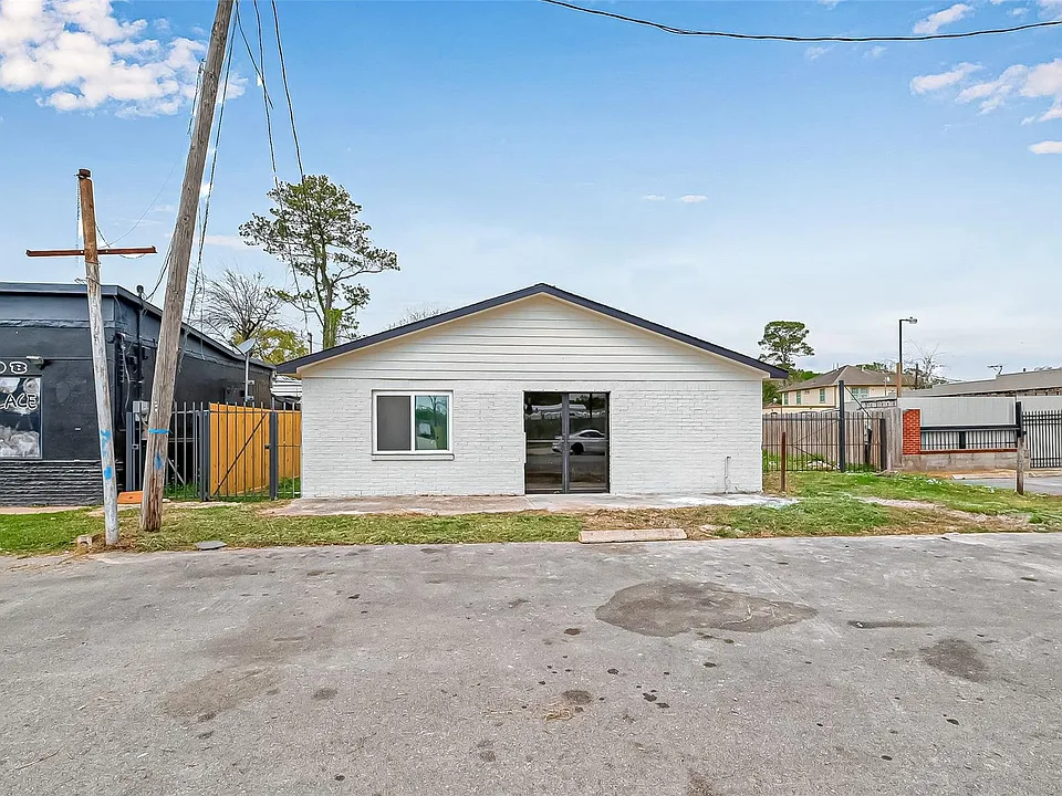 6507 Laura Koppe Rd