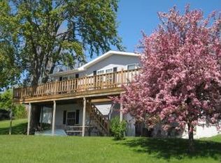 5969 Hosler Leisure Ln, East Jordan, MI 49727