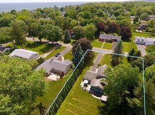 23 Shorelands Dr, Madison, CT 06443