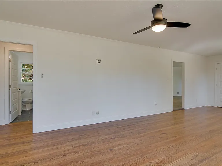 1613 Pendleton Rd — Photo 4