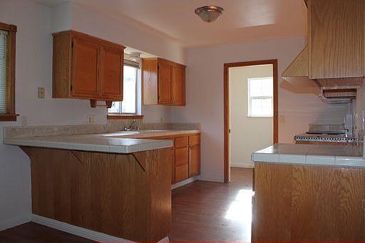 5th image of 1786 Ledgewood Dr