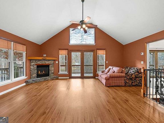 4th image of 232 Riveredge Ln #2392