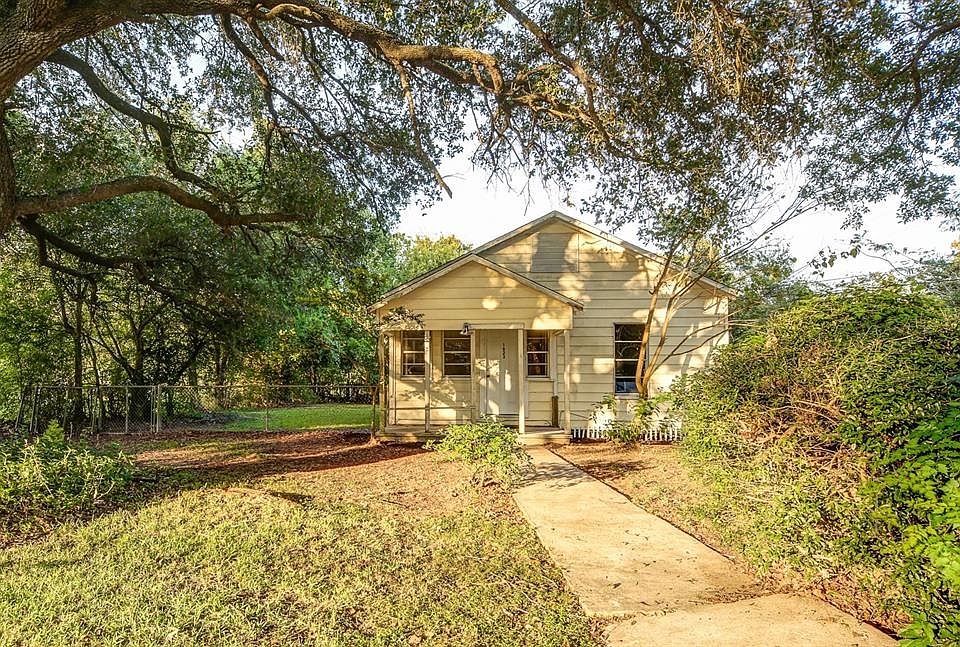 1st image of 1623 Avenue