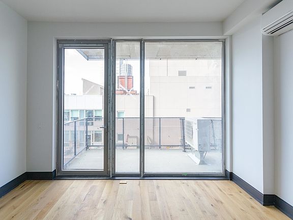 4th image of 42-22 27th St #1203A