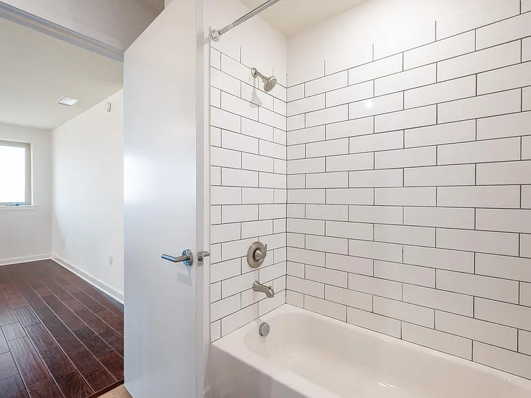 6700 Menchaca Rd #22 — Photo 15