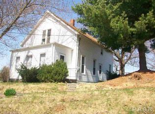 465 W Maple St, Canton, IL 61520