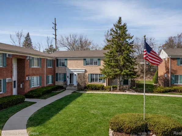 445 Miller Ave, Rochester, MI 48307