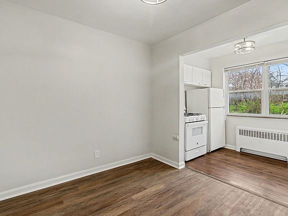 5th image of 1607 Asmann Ave APT 13