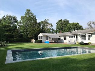 6 S Howells Point Rd, Bellport, NY 11713