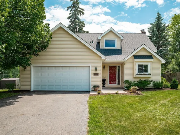 16391 Adret Ct, Eden Prairie, MN 55346
