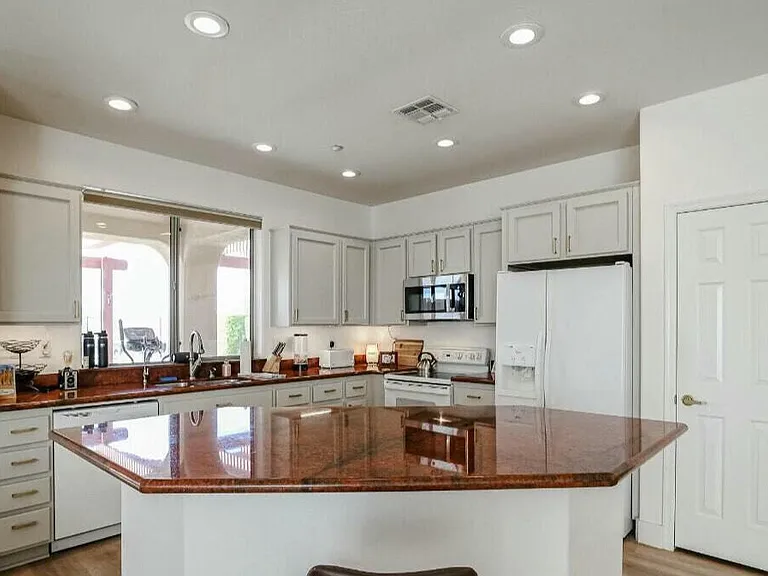 2423 W Shadow Glen Ct — Photo 6