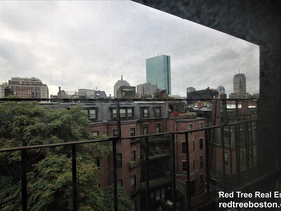 2nd image of 119 Beacon St APT 6