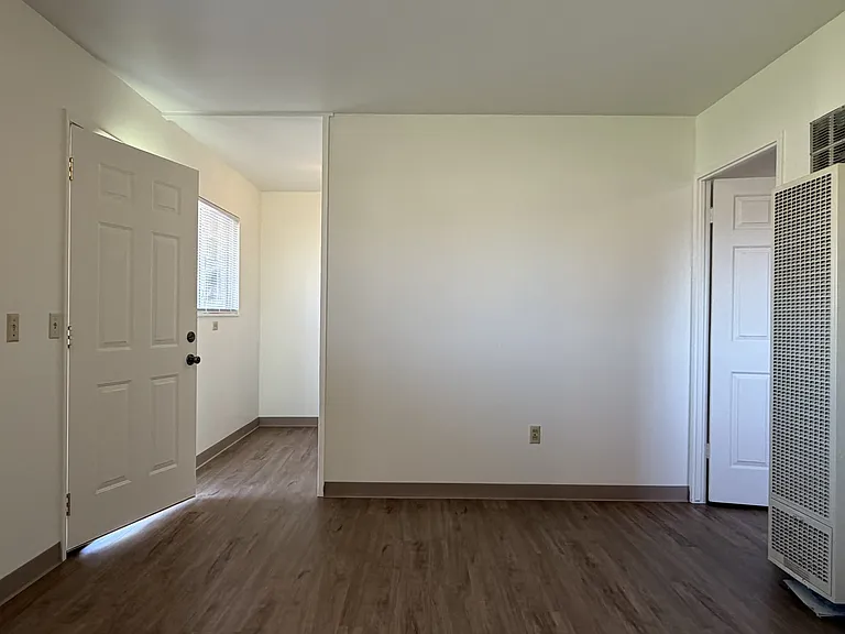 3435 Edgewood Rd — Photo 16