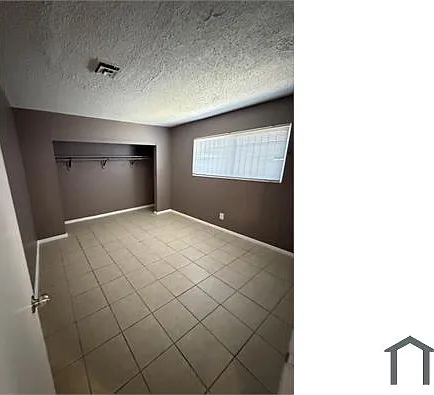 2609 Cedar Ave #4 — Photo 8