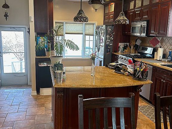 2nd image of 2256 Bergen Ave