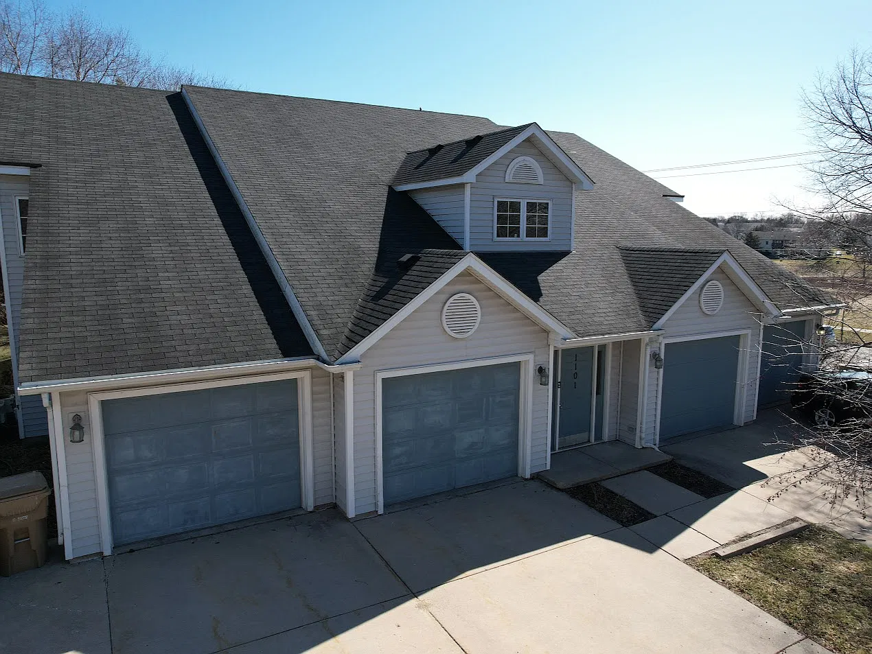 2 bed, 1100 sqft, $1,695 — Photo 1