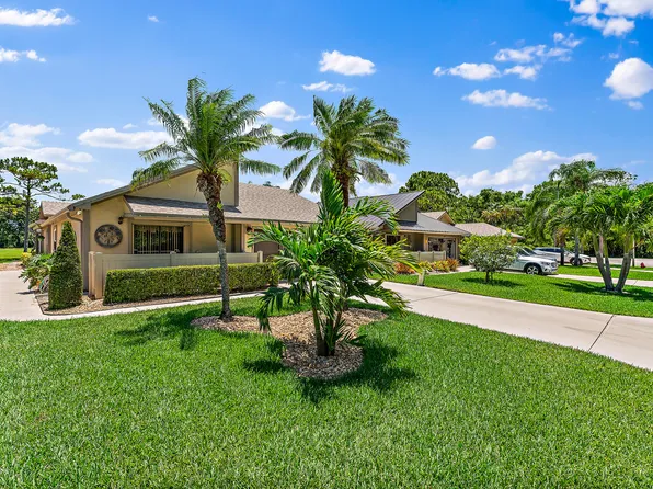 5882 SE Franklin Place, Hobe Sound, FL 33455