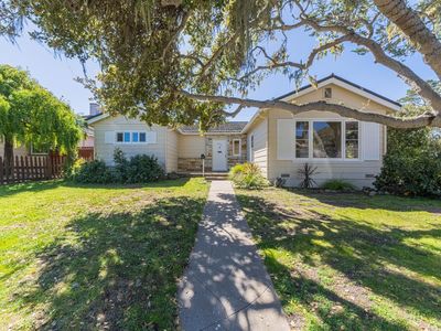 665 Hillcrest Ave, Pacific Grove, CA, 93950