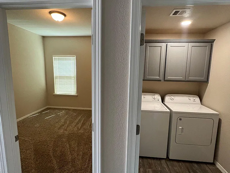 340 Isaias Ave — Photo 13