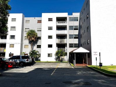 8185 NW 7th St APT 319, Miami, FL, 33126