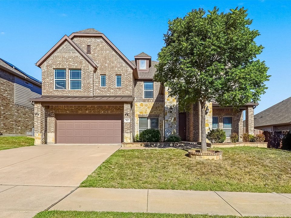 1st image of 912 Foxtail Dr