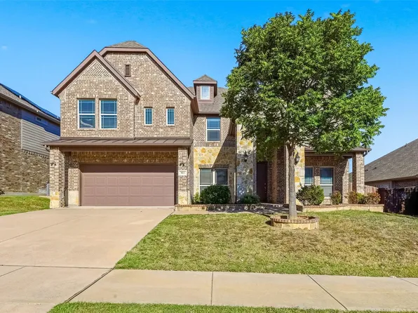 912 Foxtail Dr, Mansfield, TX 76063