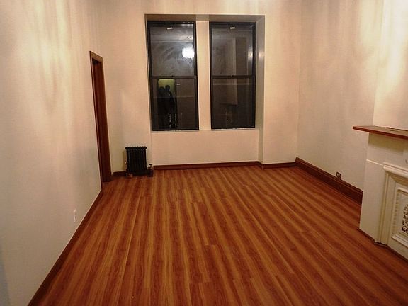 2nd image of 173 Vernon Ave #3