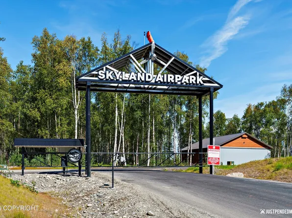 19847 E Sky Wagon Cir, Willow, AK 99688