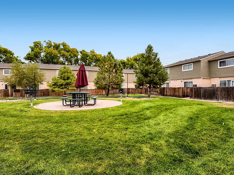 The BBQ and Picnic Area at Alder Square Rental Townhomes