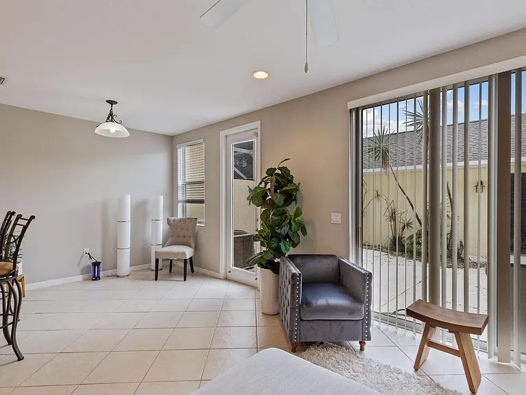 5650 Simonton St — Photo 25
