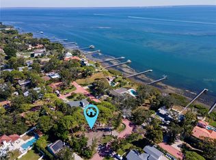 1125 Friendly Way S, Saint Petersburg, FL 33705