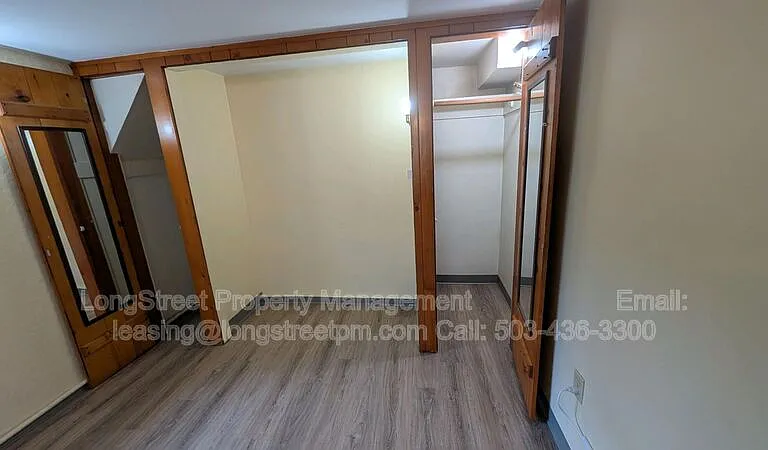 205 NW 11th St #5 — Photo 9