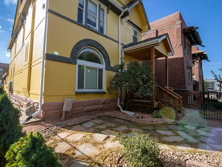 1453 N Williams St #8 — Photo 1