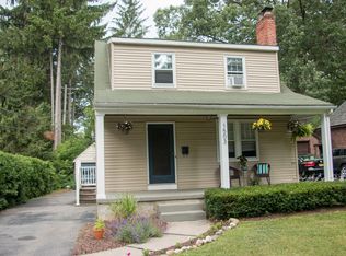 1503 Regent St, Niskayuna, NY 12309