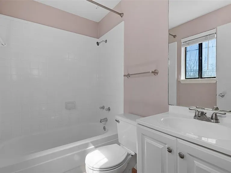 601 Nelray Blvd #17 — Photo 8