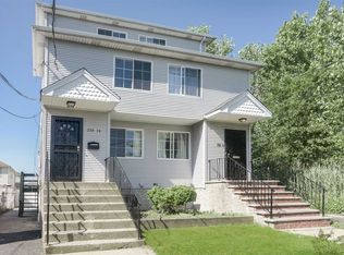 23514 148th Rd, Jamaica, NY 11422