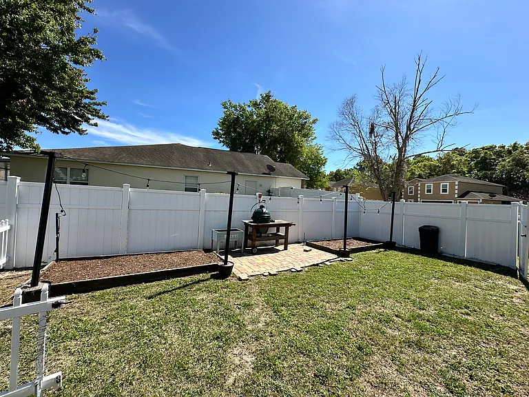 2705 NE 42nd Rd — Photo 34