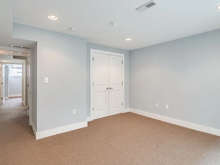 2619 Christian Street — Photo 13