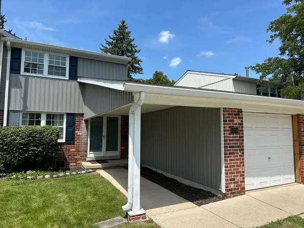 42298 Norwood Ct, Northville, MI 48167
