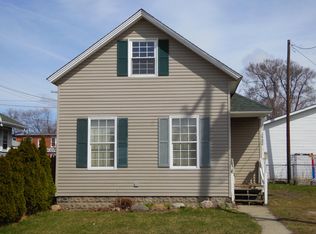 1422 8th St, Port Huron, MI 48060